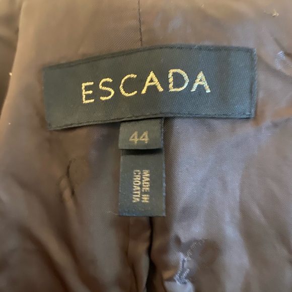 EUC Escada woman’s wool coat - Picture 6 of 9